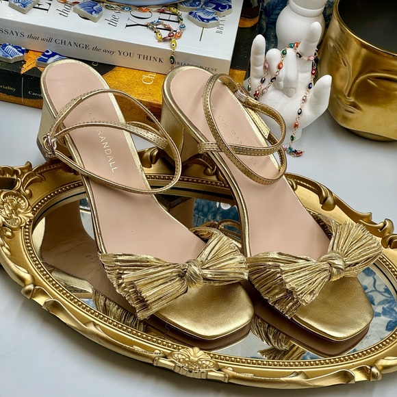 🆕 LOEFFLER RANDALL 🧿 NWOT Kimora Metallic Bow Ankle Strap Sandals, Gold Sz 7.5 - Picture 4 of 13